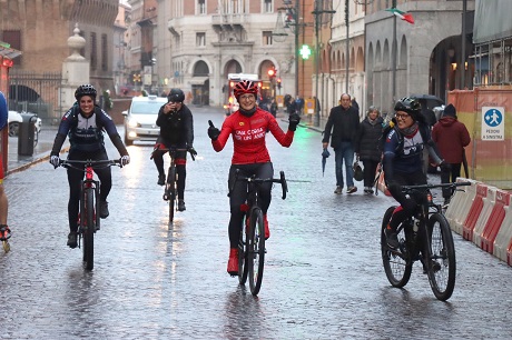 amibike-contro-violenza-donne3